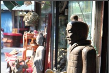 2010上海世博自由行。【東台路】古玩街,來尋寶?