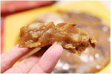 【福貴糕】。頂級用料、職人手藝,柴燒桂圓香氣好迷人,口口都彈牙!郭台銘也愛的總裁年糕